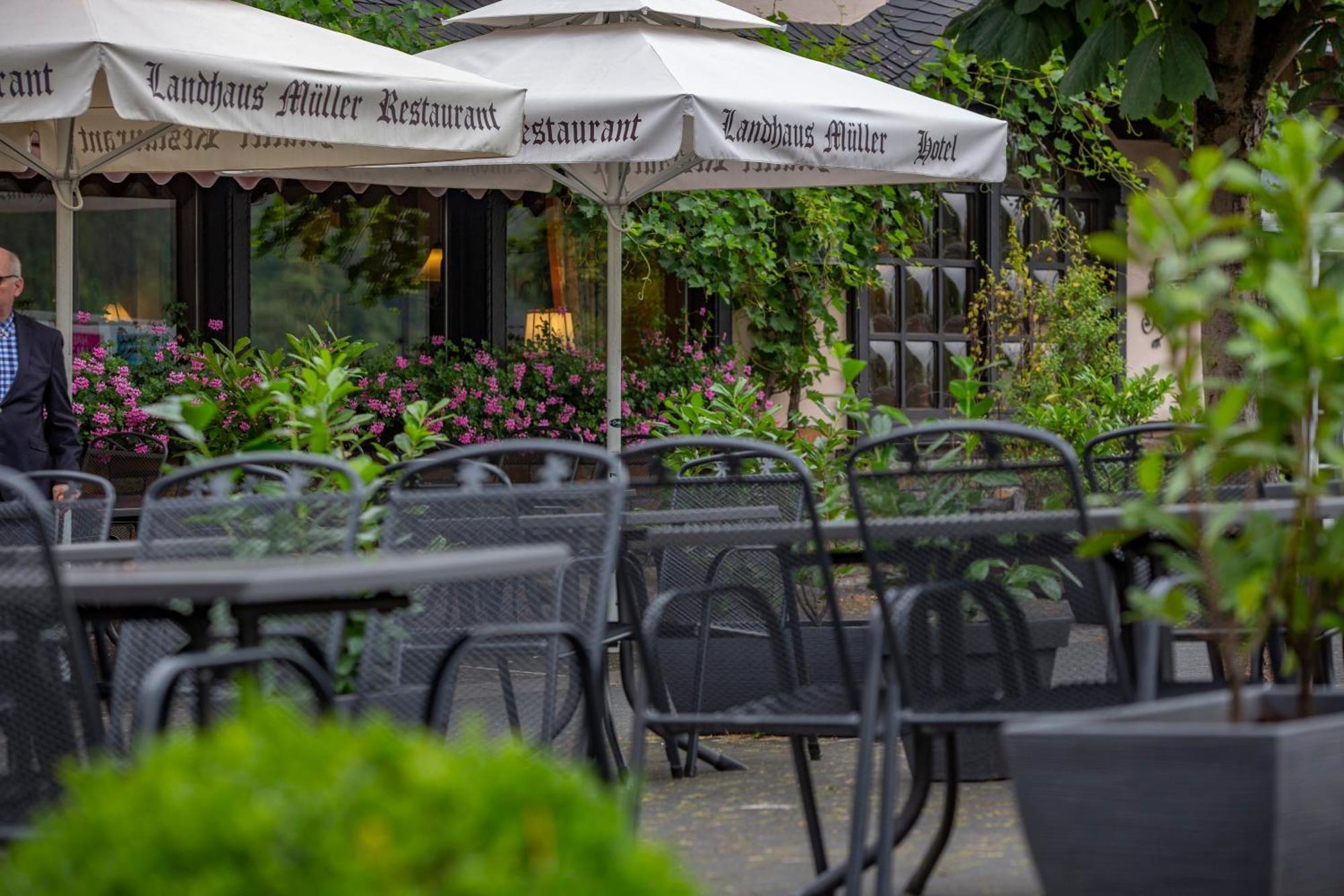 Landhaus Mueller Hotel Alken Buitenkant foto